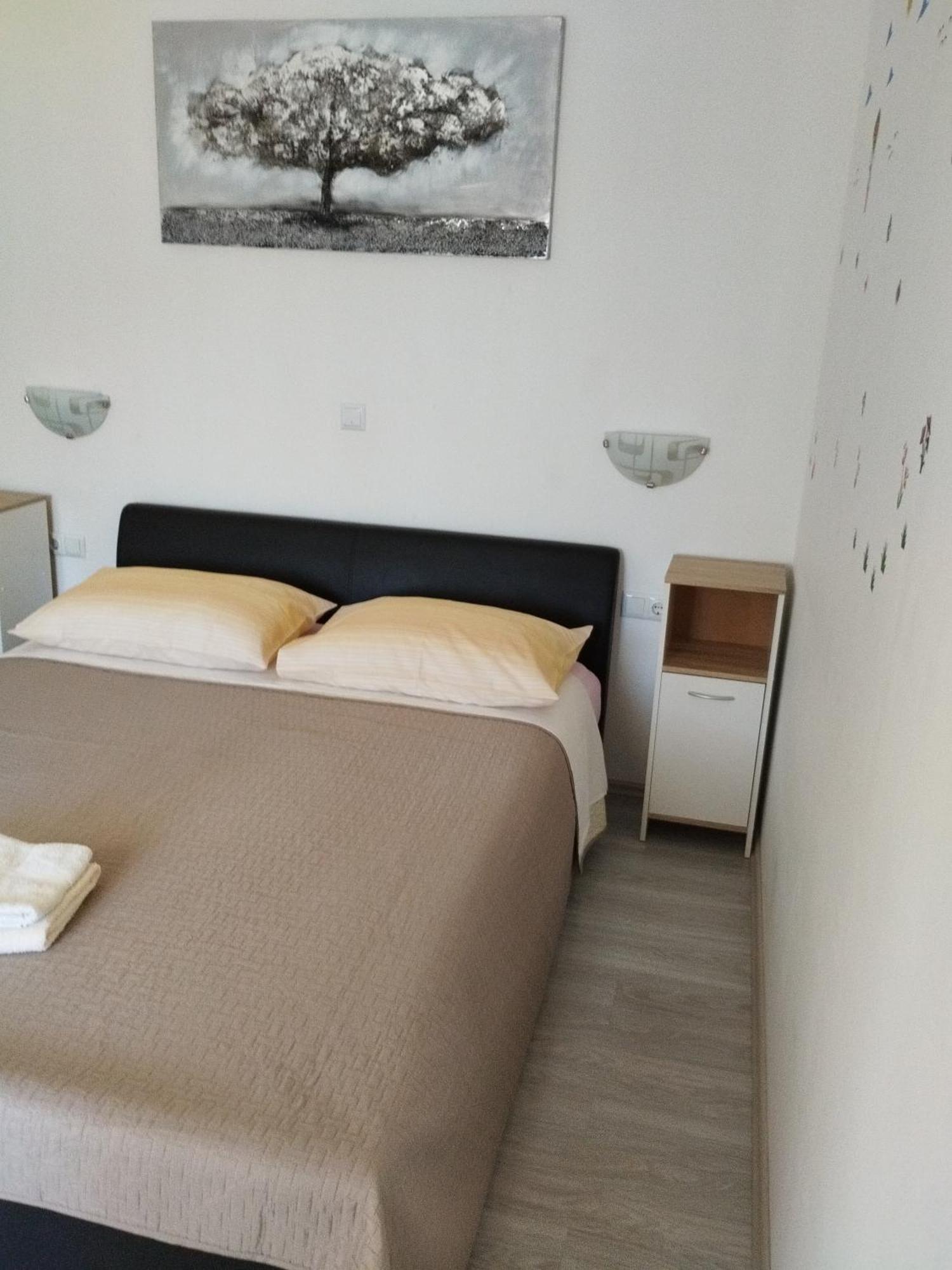 Apartment Tina Trogir Extérieur photo